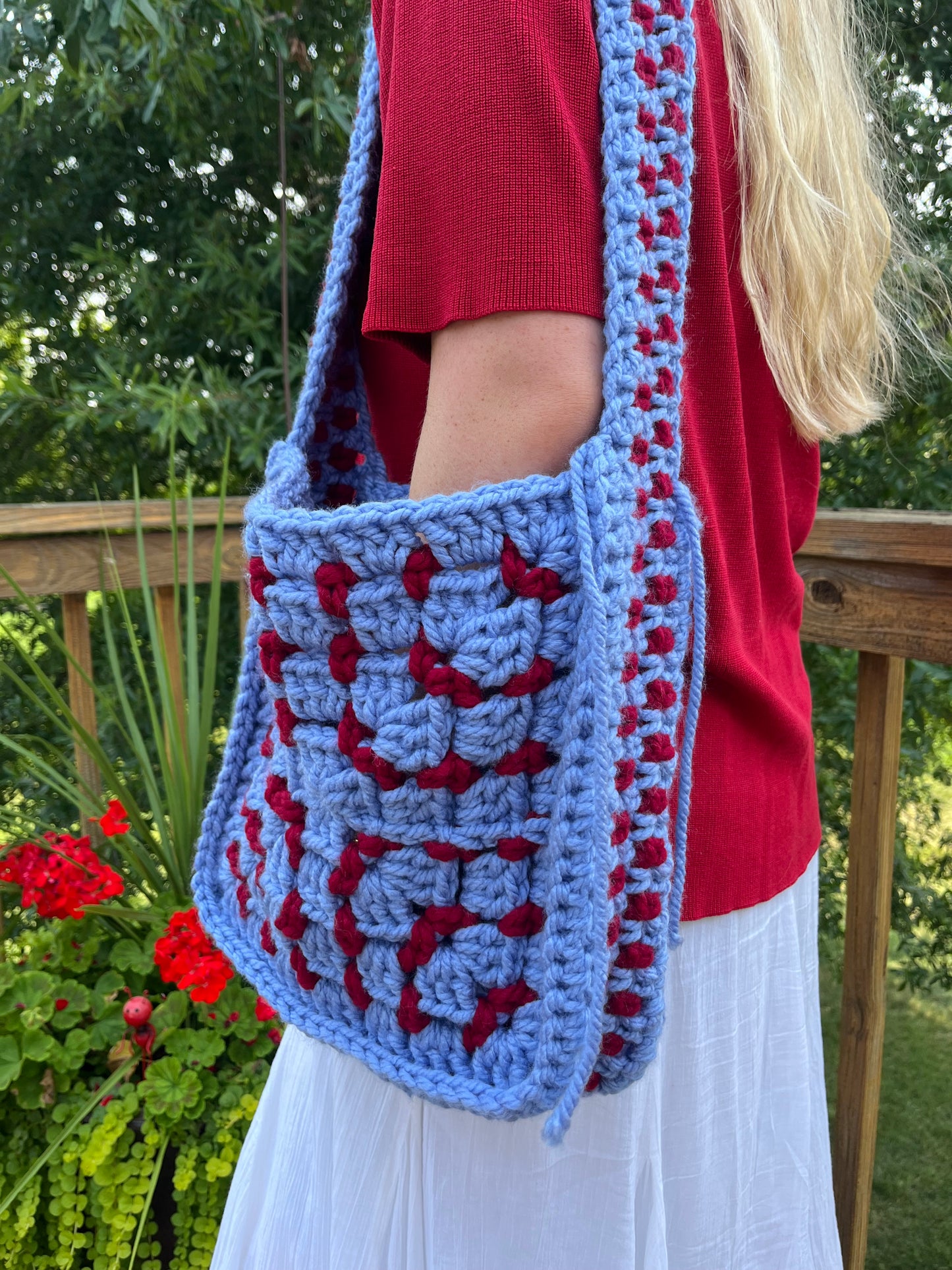 Crochet Jumbo Granny Pop Bag | Beginner Friendly Crochet Pattern | Crochet Granny Square Bag Pattern