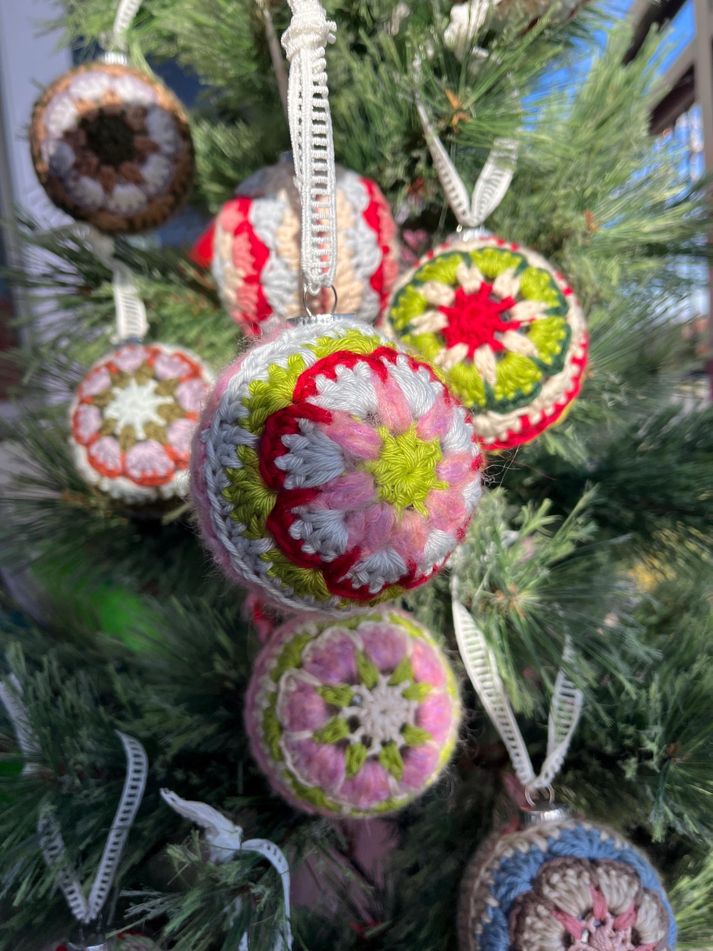 Crochet Ornament Pattern | Granny Pedal | Crochet Christmas Ornament Pattern