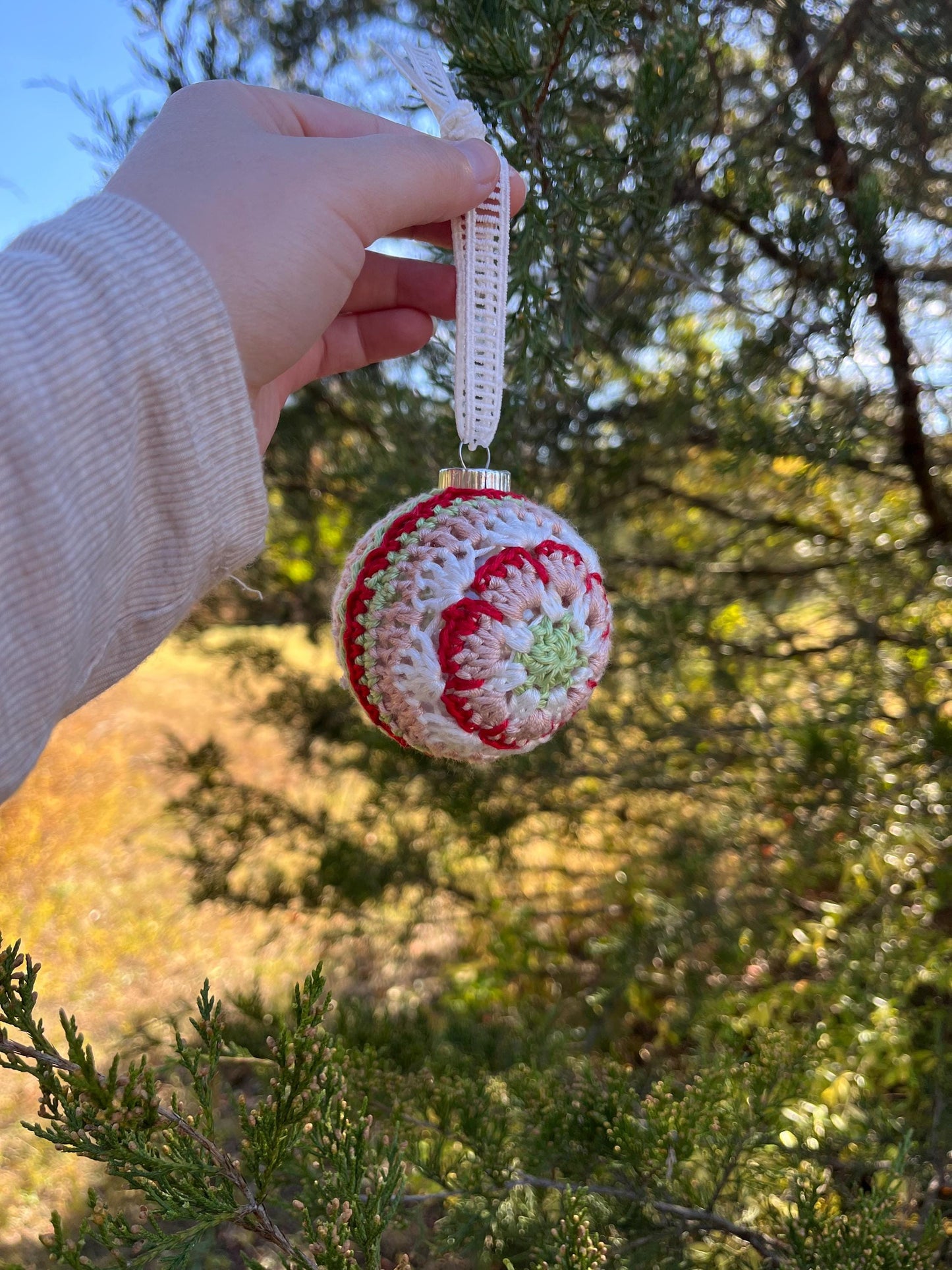 Crochet Ornament Pattern | Granny Pedal | Crochet Christmas Ornament Pattern