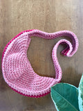 chunky crescent crossbody bag | with snap closure