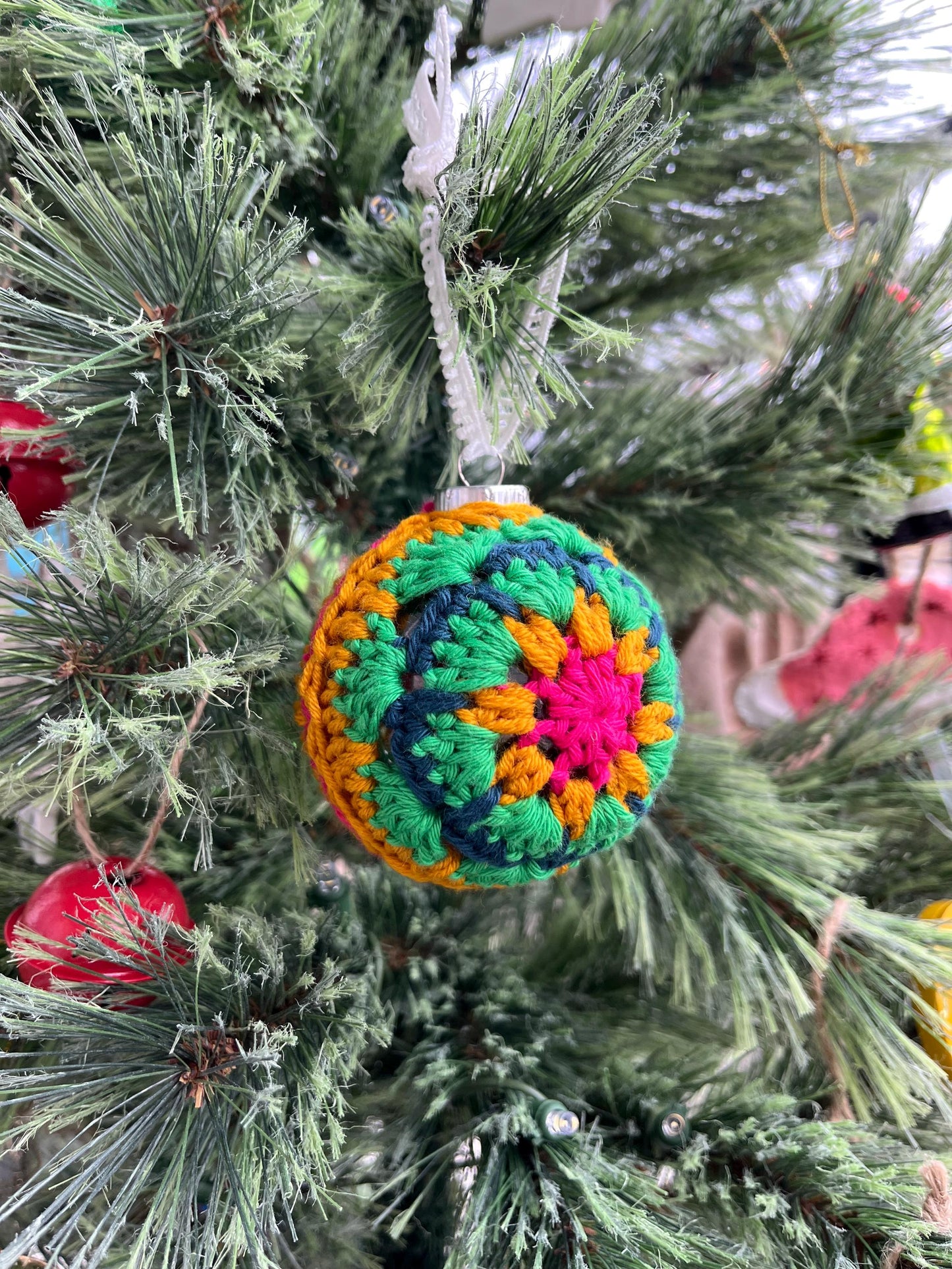 Crochet Granny Pedal Ornaments | Crochet Christmas Ornament
