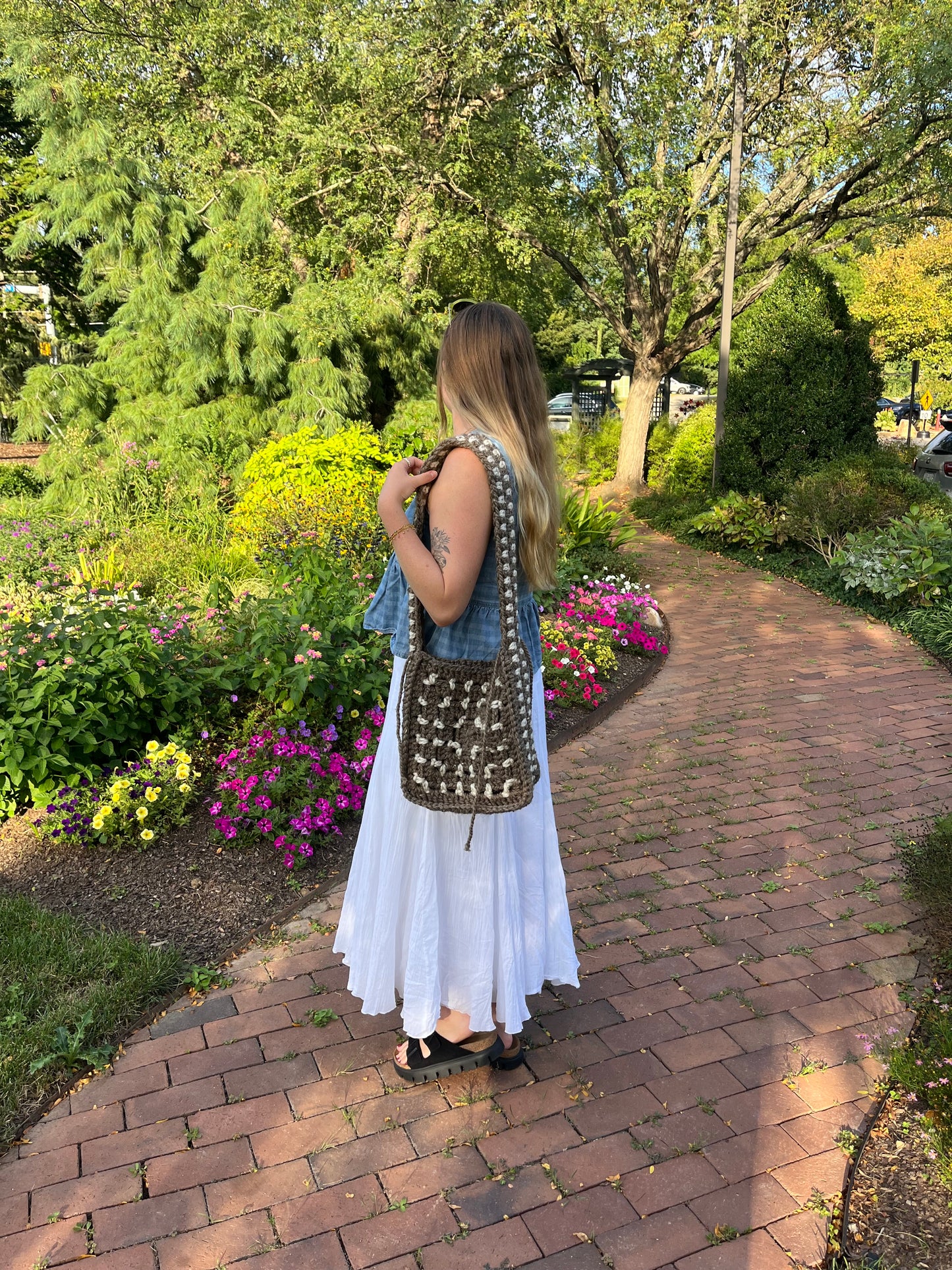 Crochet Jumbo Granny Pop Bag | Beginner Friendly Crochet Pattern | Crochet Granny Square Bag Pattern