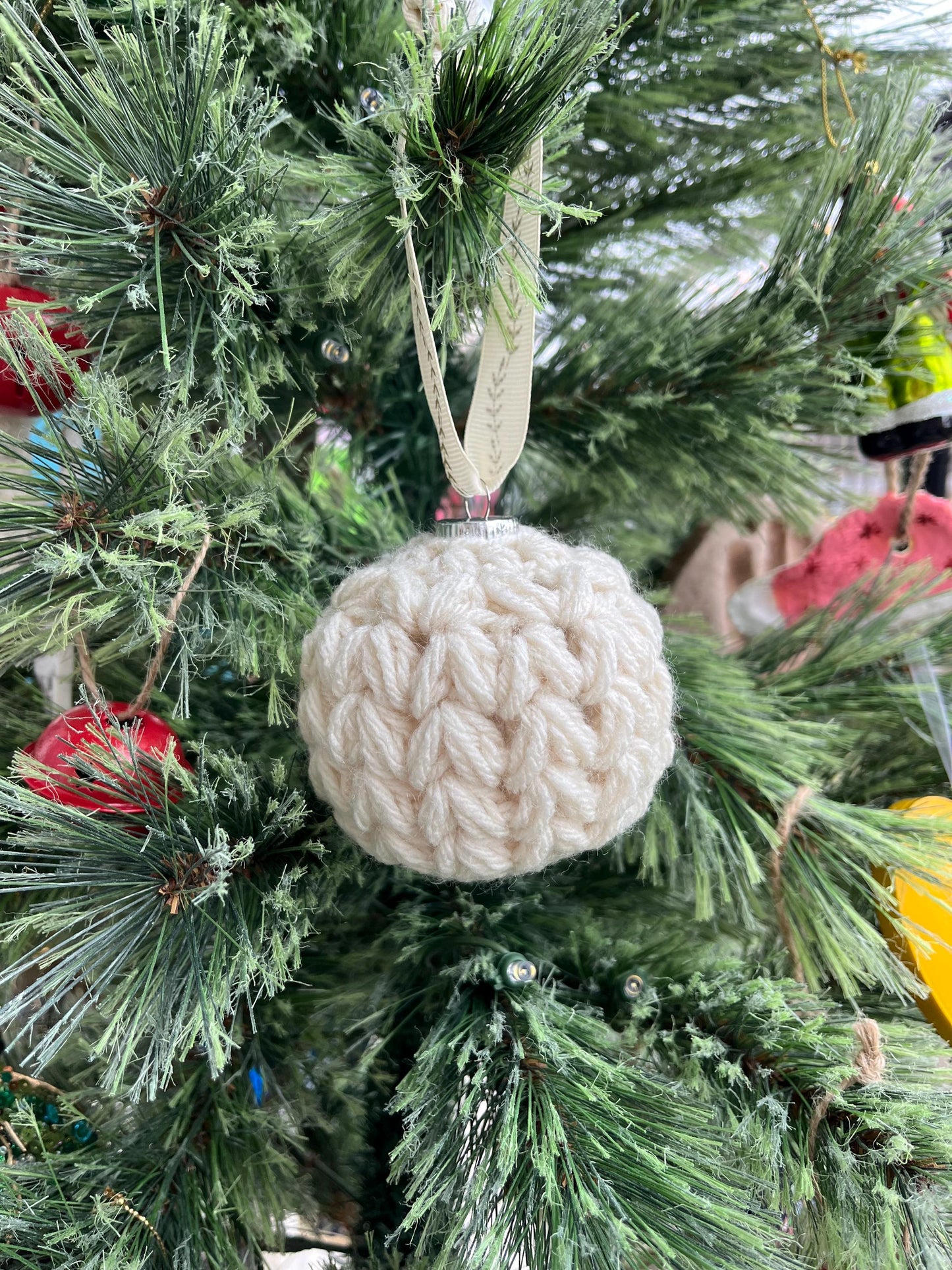 Crochet Granny Pedal Ornaments | Crochet Christmas Ornament