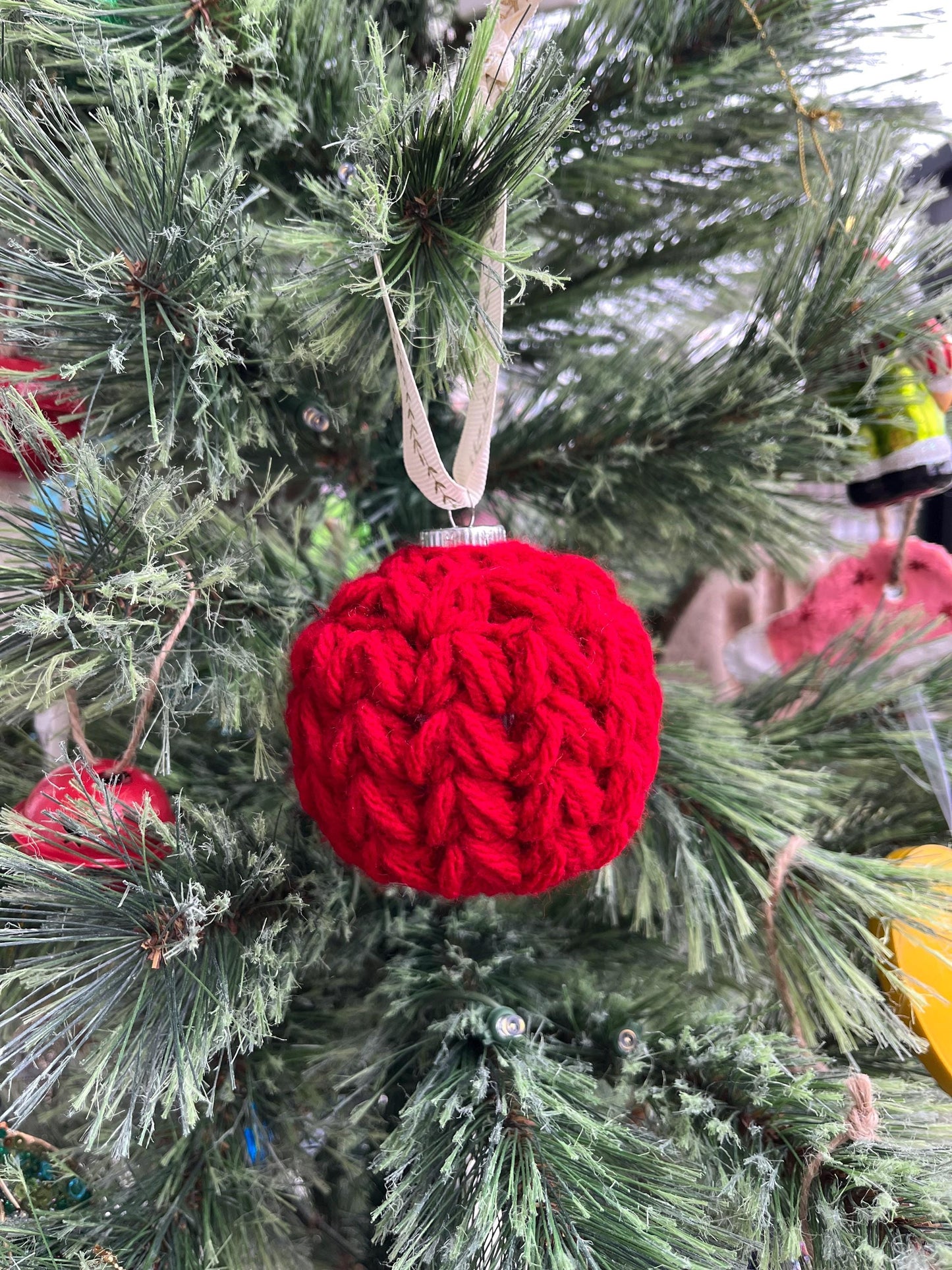 Crochet Granny Pedal Ornaments | Crochet Christmas Ornament