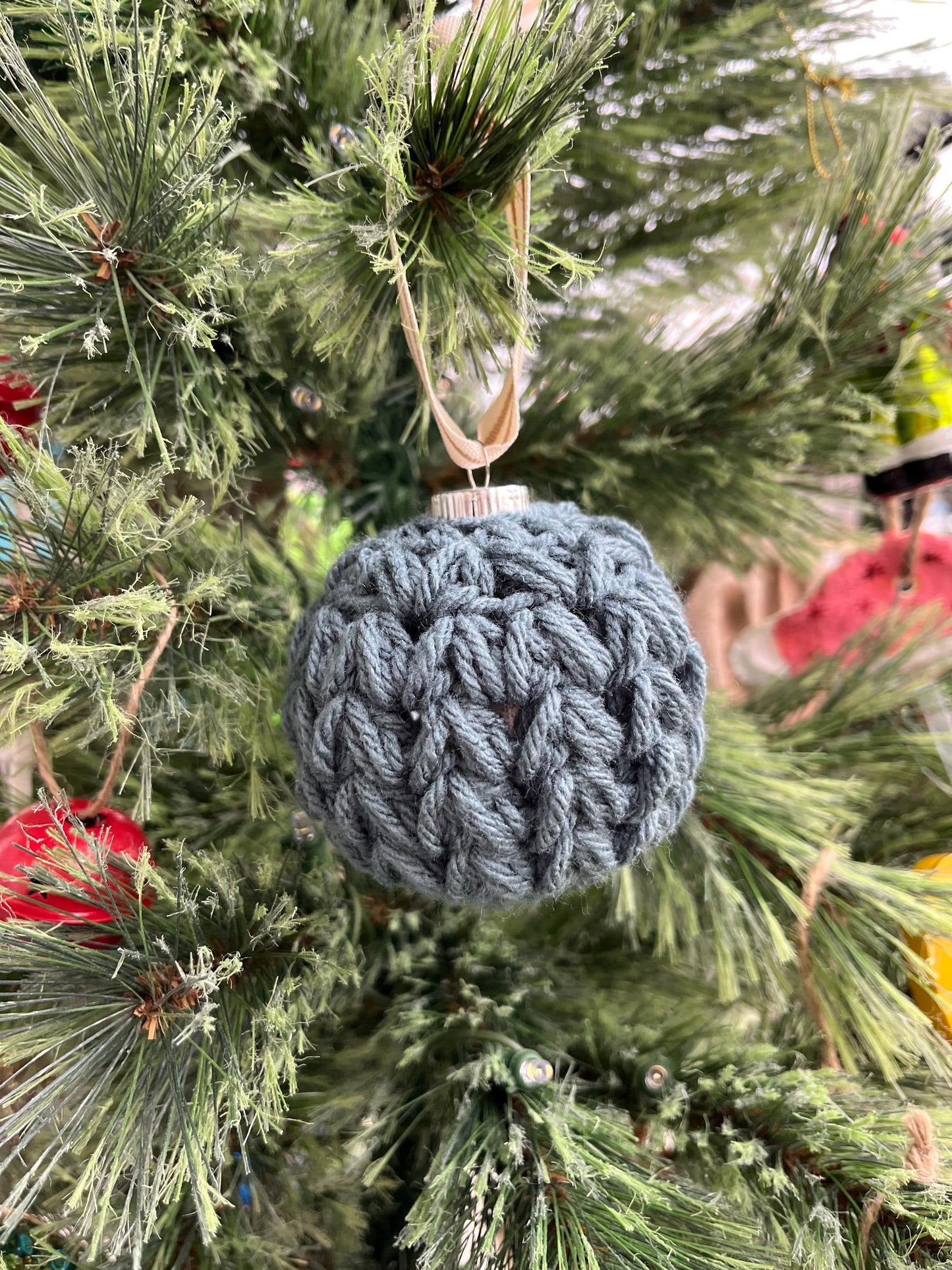 Crochet Granny Pedal Ornaments | Crochet Christmas Ornament