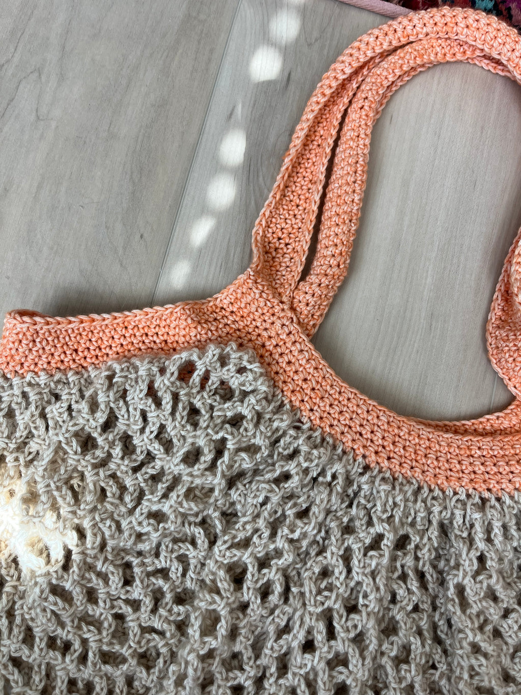 mesh market bag | oatmeal & peach