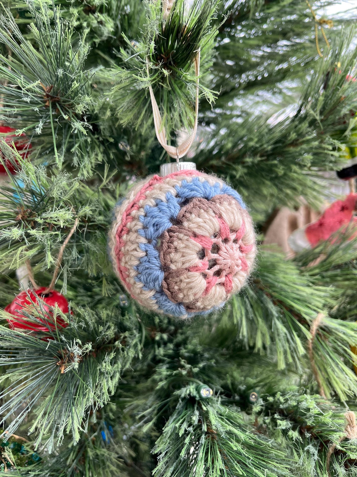 Crochet Granny Pedal Ornaments | Crochet Christmas Ornament