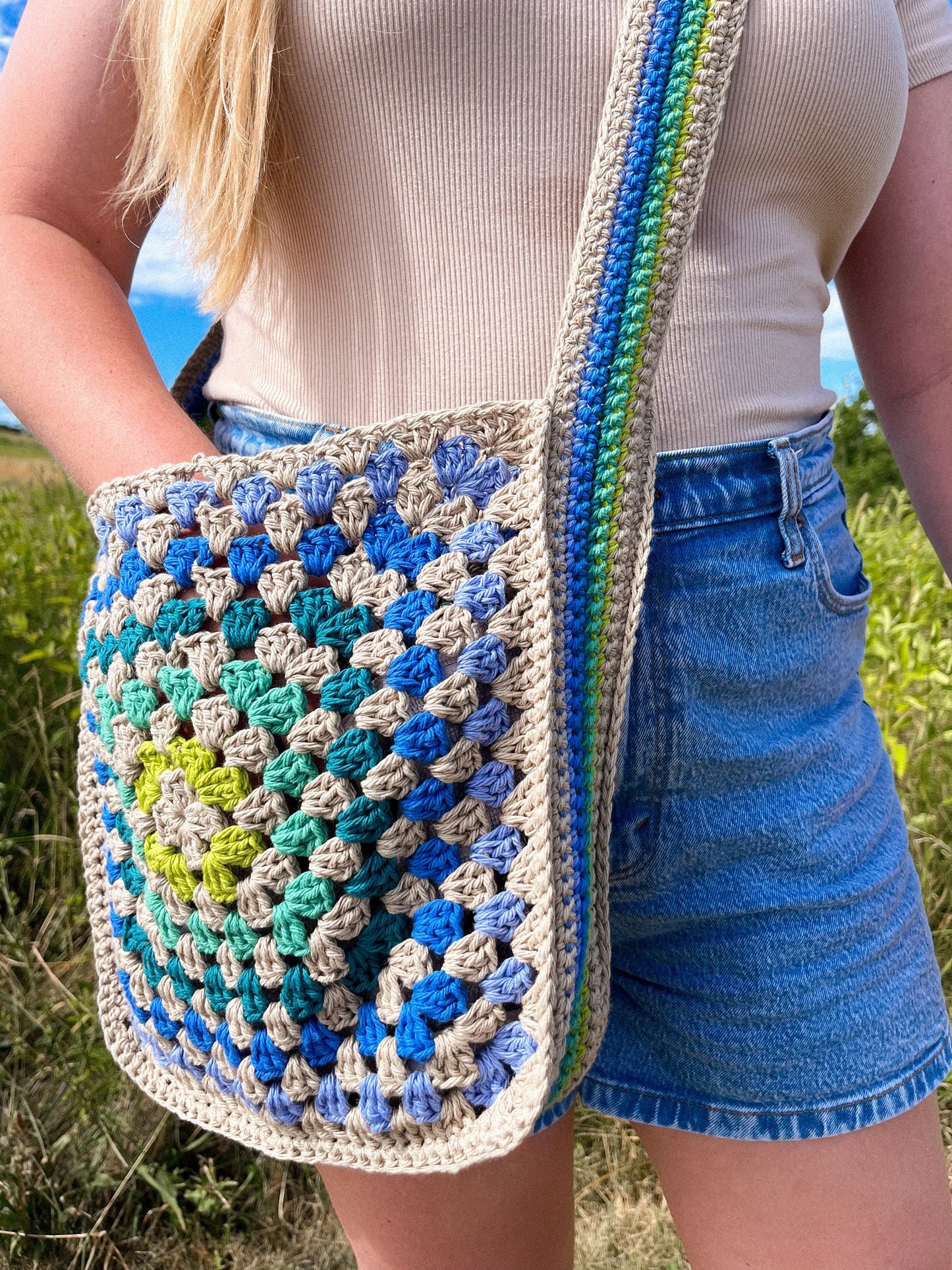 Crochet Granny Square Crossbody Bag | Beginner Friendly | Crochet PDF Pattern